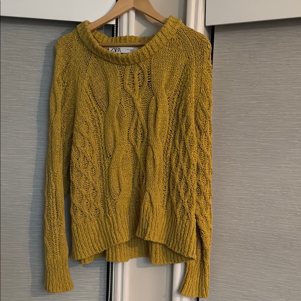 Mustard yellow Zara knit sweater